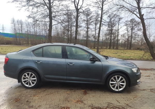 Skoda Octavia cena 11950 przebieg: 270000, rok produkcji 2014 z Pieszyce małe 106